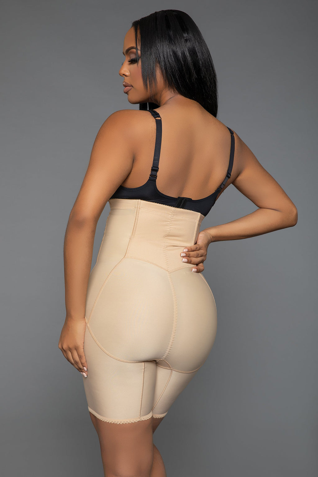 Curvellia 'Feeling My Curves' Bodyshaper